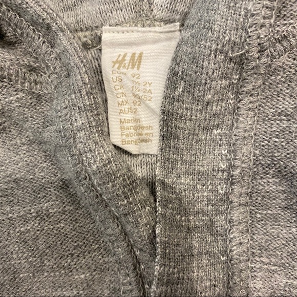 2/$20💥H&M Toddler Boys Light Weight Sweatshirt - Picture 2 of 3